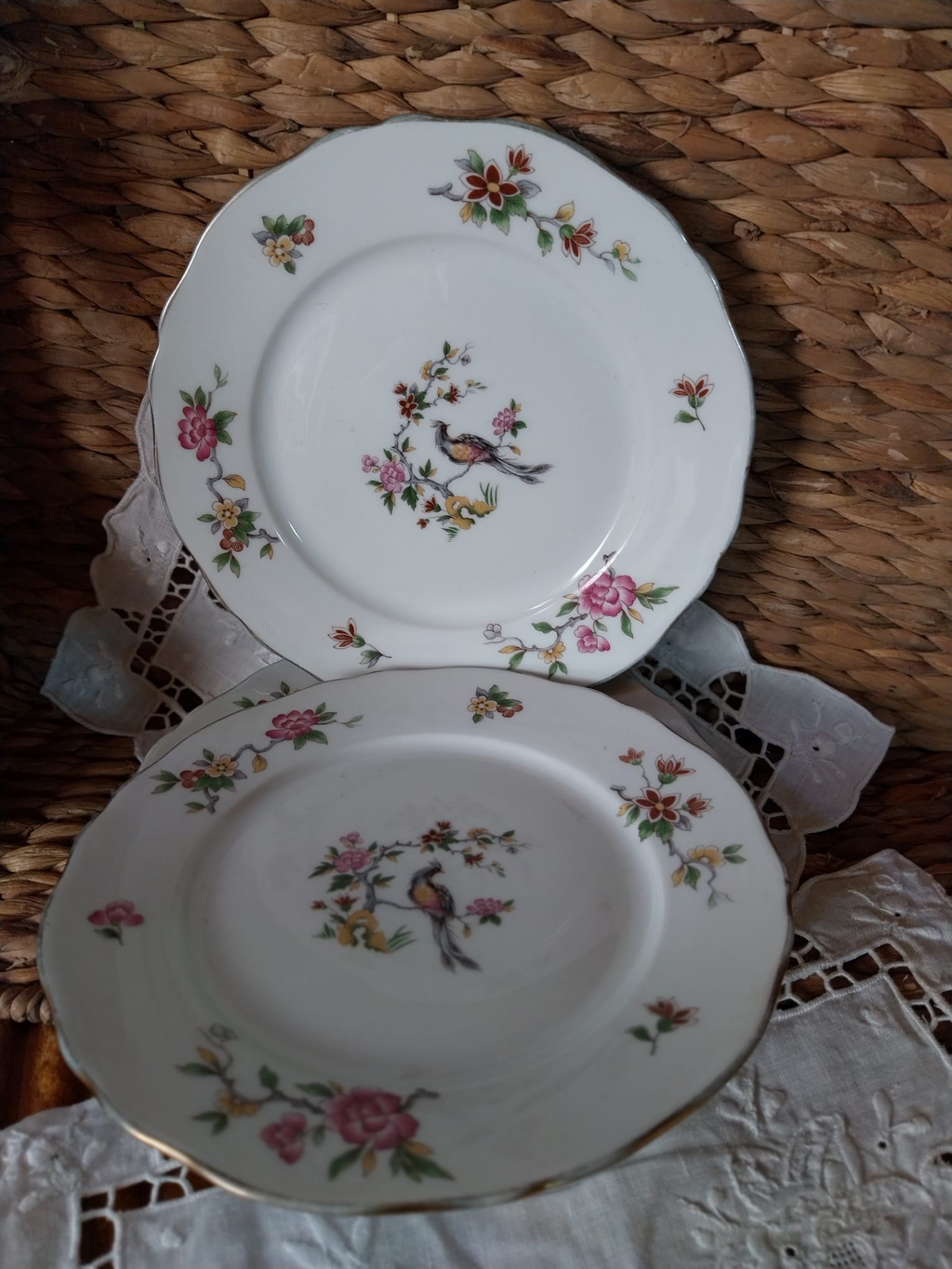 5 assiettes à dessert vintage en porcelaine fleurie – France