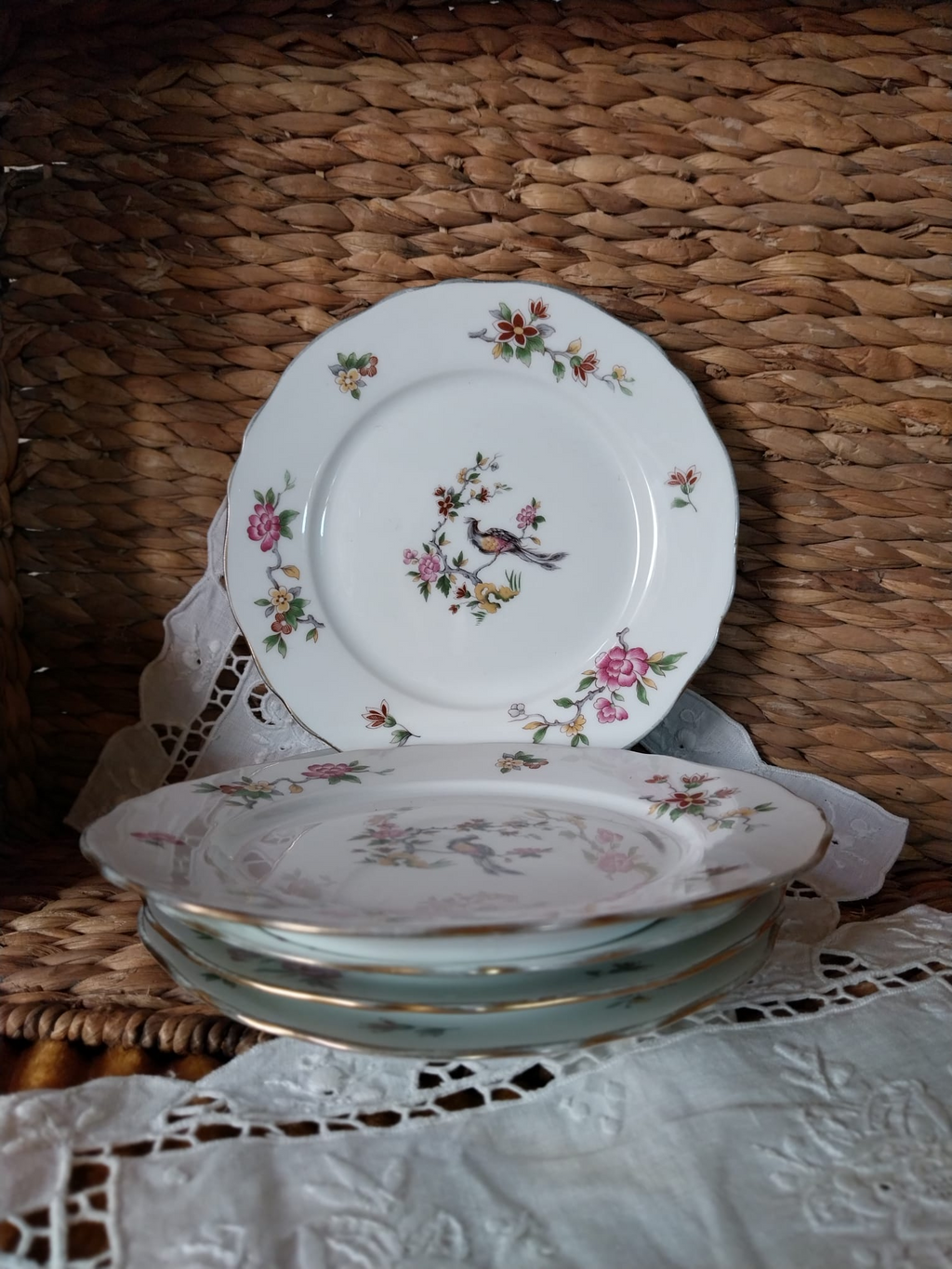 5 assiettes à dessert vintage en porcelaine fleurie – France